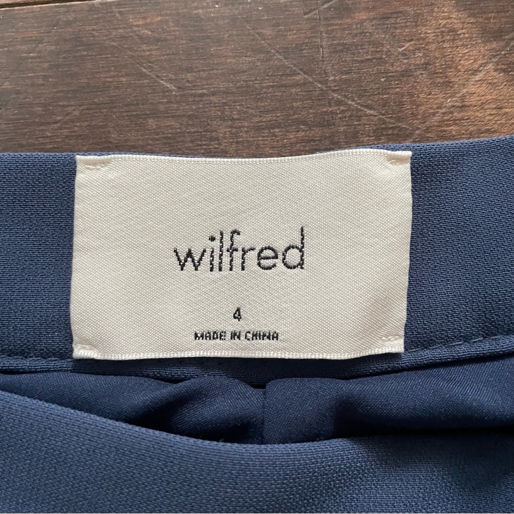 Aritzia Wilfred Scalloped Hem Shorts - Size 4 - Picture 4 of 6